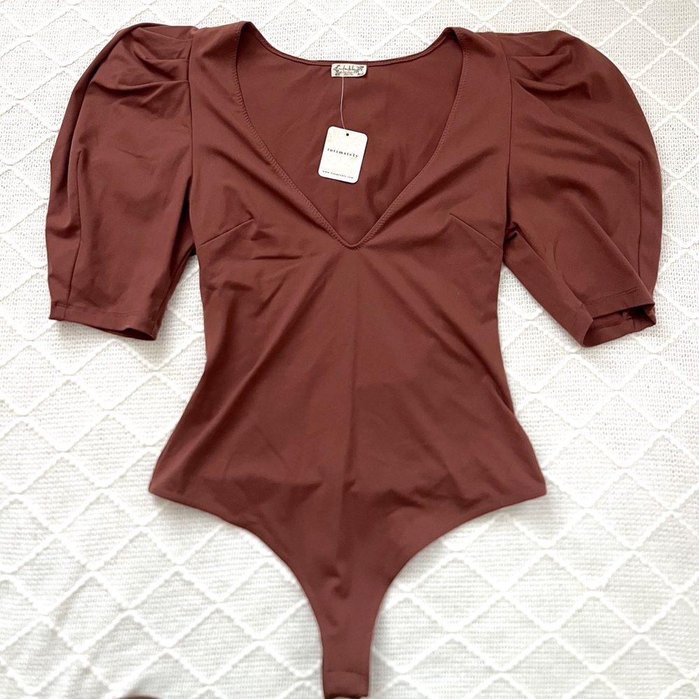 Free People Va Va Voop Puff Sleeve Bodysuit 🤎